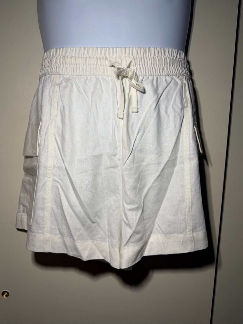 Women's White Pull On Drawstring Linen Blend Utility Shorts Size XL NWT